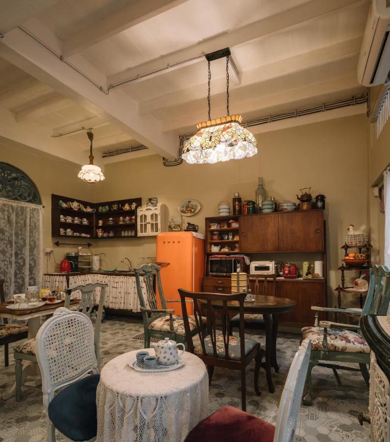 Lhong Yaowarat Hostel Bangkok Luaran gambar